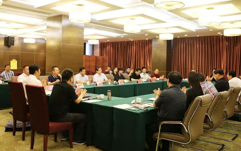 民建省委企業委員會召開2018年年會.jpg