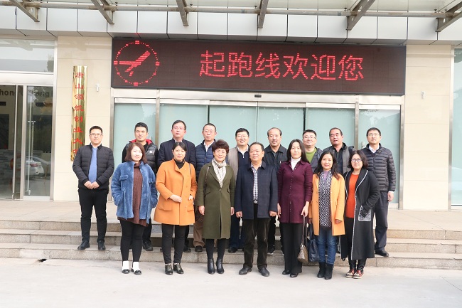 豐南總支與金融總支交流合影-1.jpg