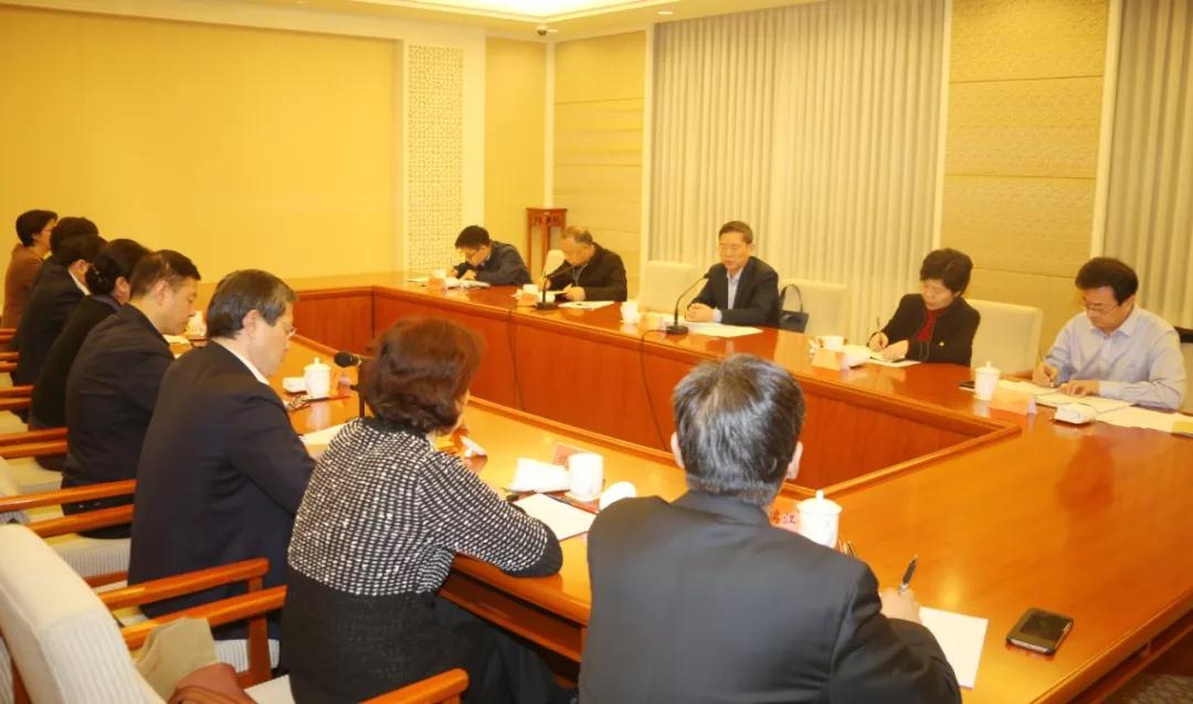 郝明金出席民建河北省委領(lǐng)導(dǎo)班子民主生活會(huì)并講話.jpg
