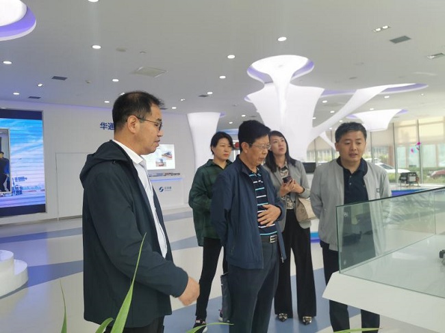 民建張家口市委理論委員會(huì)赴望山循環(huán)經(jīng)濟(jì)示范園區(qū)調(diào)研1-1.jpg