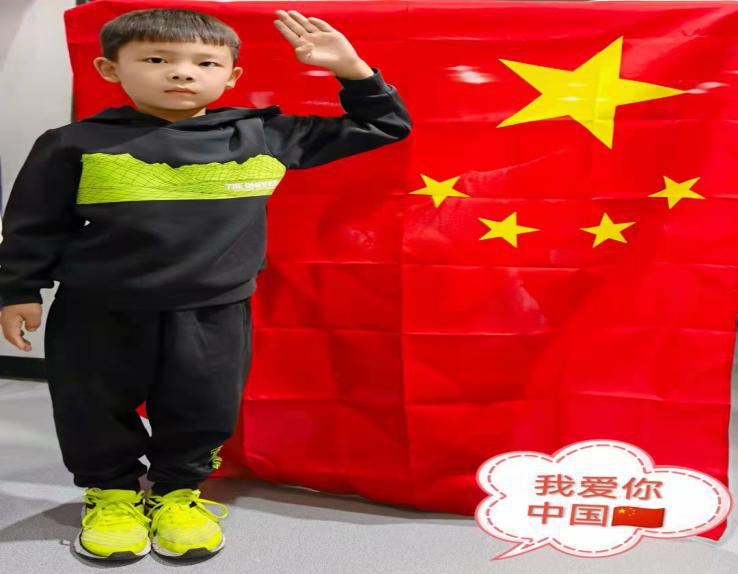 1愛國教育從娃娃抓起。攝影 袁國平.jpg