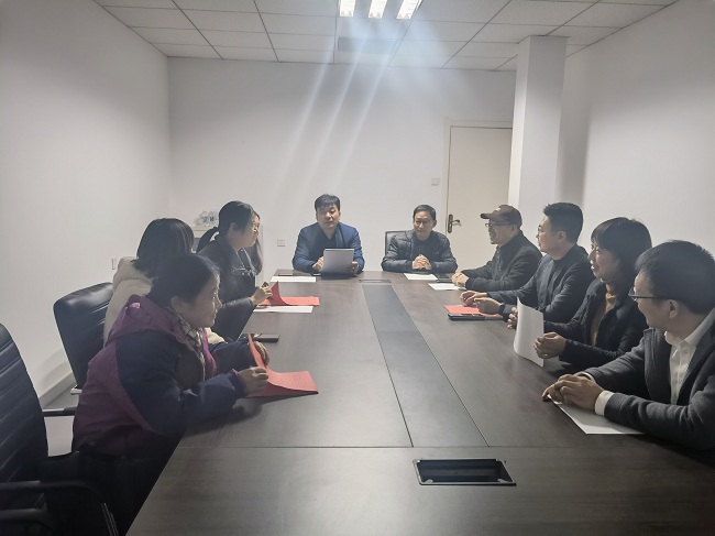 民建唐山市委開平區(qū)工委召開中共十九屆六中全會(huì)精神專題學(xué)習(xí)暨支部班子述職會(huì)議2-1.jpg