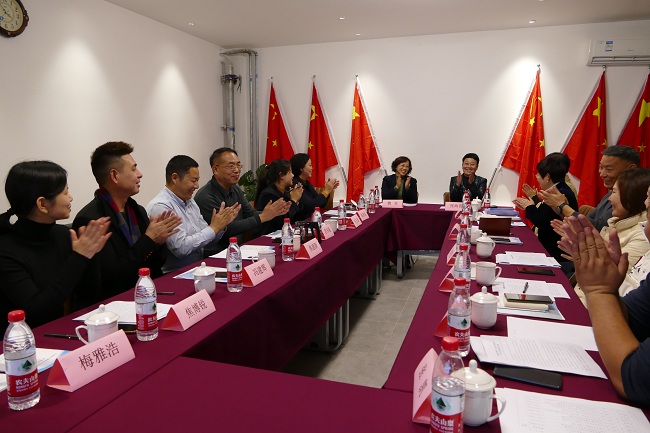 欒城區(qū)支部召開學(xué)習(xí)十九屆六中全會(huì)精神座談會(huì)(1)-1.jpg