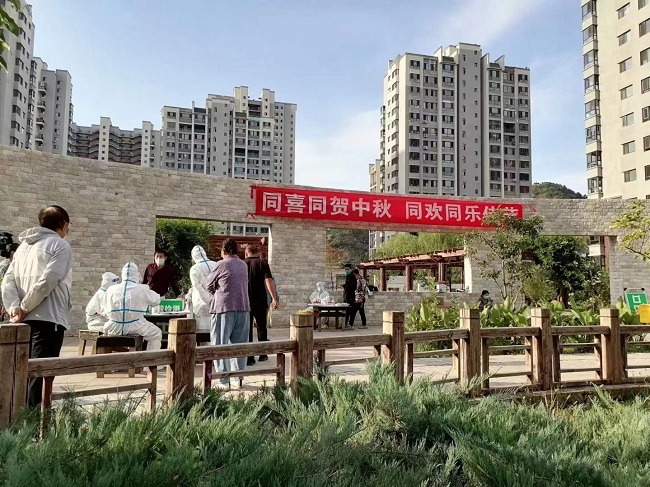 積極應對突發疫情  民建會員助力防控——承德市疫情防控靜默管理報道八-郭文華3-1.jpg