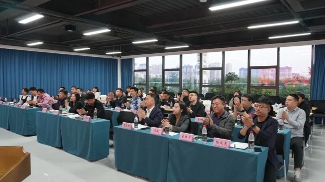 民建邢臺市委召開2023年入會積極分子座談會1 (2)-1.jpg