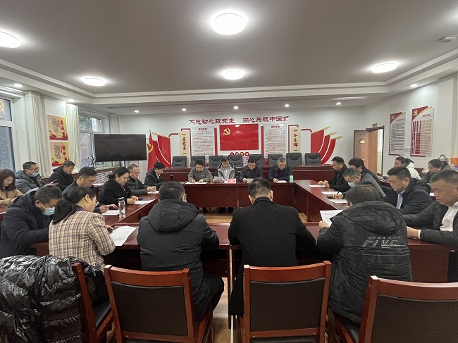 20231201民建保定市委召開理論學(xué)習(xí)中心組學(xué)習(xí)（擴(kuò)大）會(huì)議  深入學(xué)習(xí)習(xí)近平總書記在北京河北考察災(zāi)后恢復(fù)重建工作時(shí)的重要講話精神和省市委全會(huì)精神1-1.jpg
