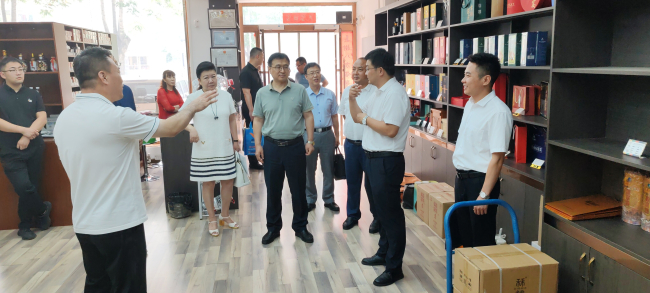 20240724高霄主委到民建保定市委企業家聯誼會調研1 (2).jpg