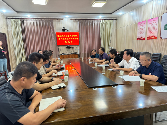 20240819民建保定市委河北農(nóng)業(yè)大學(xué)支部赴滄州海興縣國(guó)營(yíng)農(nóng)場(chǎng)開(kāi)展良好農(nóng)業(yè)考察活動(dòng)1(1) (2).jpg
