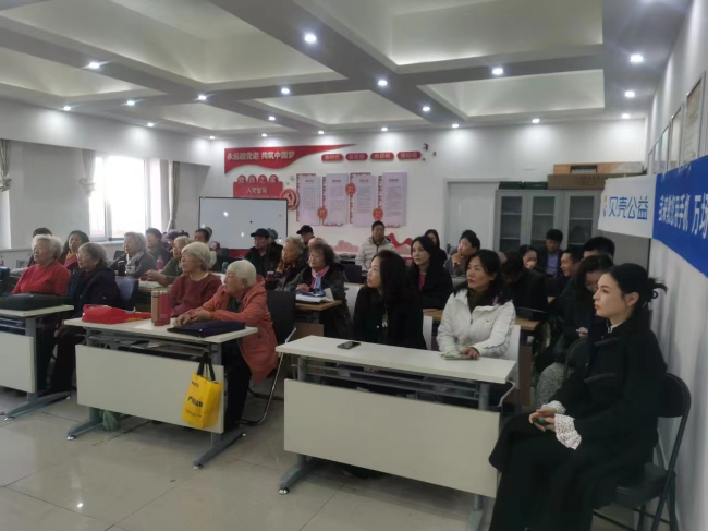 全民共筑反詐防線，普法宣傳進(jìn)社區(qū)(1) (2).jpg