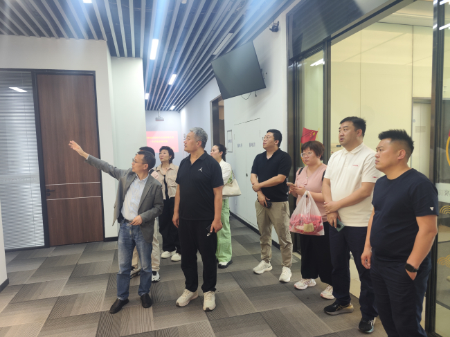 20250425民建保定市委新城支部“洞見行動”——赴浙江公共安全技術研究院有限公司參觀學習2.jpg
