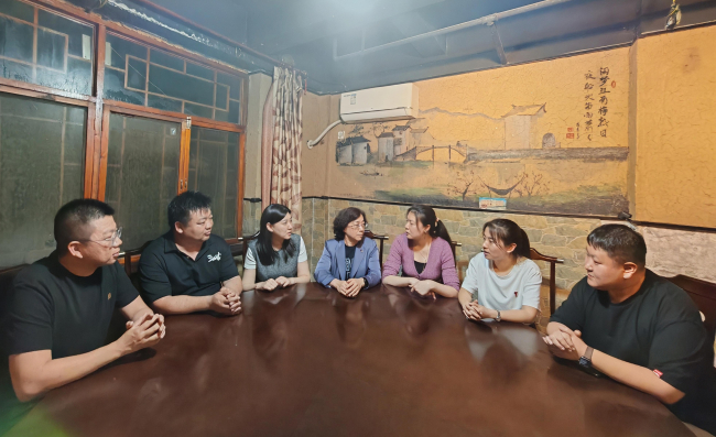 民建石家莊市委欒城區基層委員會召開領導班子（擴大）專題學習研討會 (2).jpg