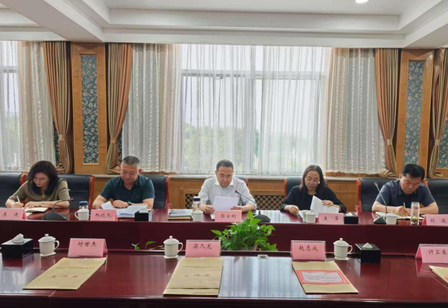 民建承德市委理論學習中心組召開專題學習會議1 (2).jpg