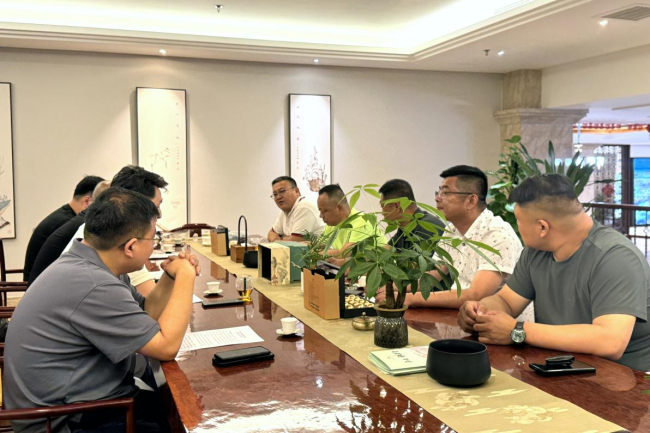 20250612“學(xué)規(guī)定、強(qiáng)作風(fēng)、樹形象”主題教育┃民建保定市委新階層一支部召開主題教育專題學(xué)習(xí)會(huì).jpg