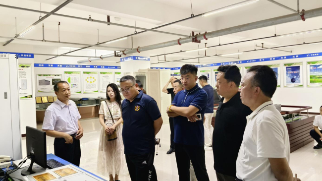 20250714民建保定市委新階層一支部赴保定榮毅集團開展專題調研2.jpg