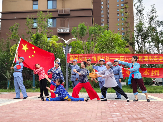 民建邢臺市委愛心藝術團攜手襄都區(qū)朗誦協會舉辦“慶八一”文藝匯演 (2) (2).jpg